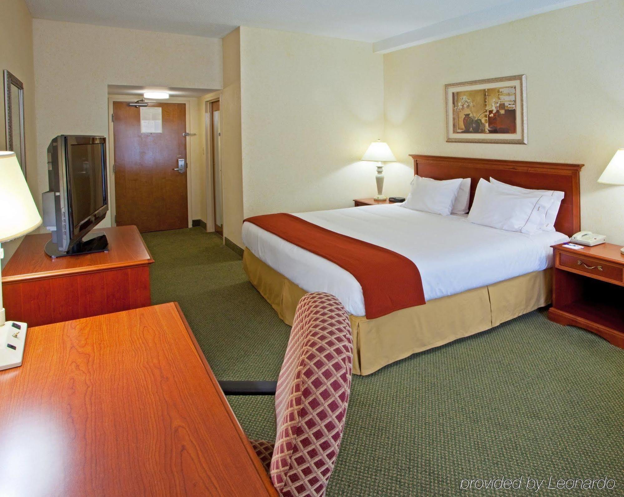 Express Richmond-mechanicsville By Ihg 2*